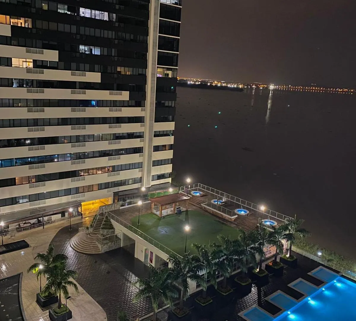 Apartamento Departamento De Lujo Frente Al Rio En Puerto Santa Ana Guayaquil Ecuador